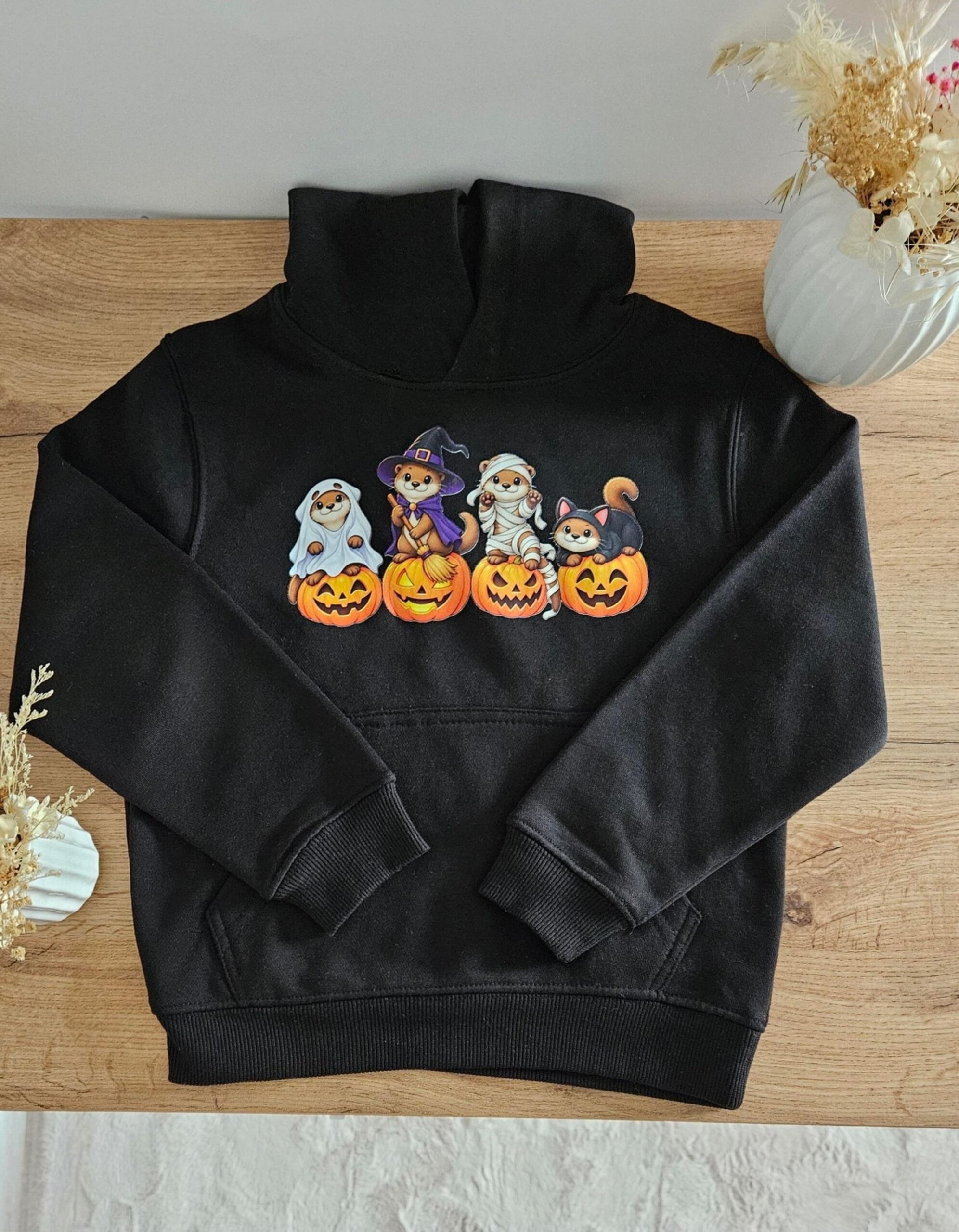 Customized Halloween Hoodie - Pullover mit Kürbis und Otter – Bild 2